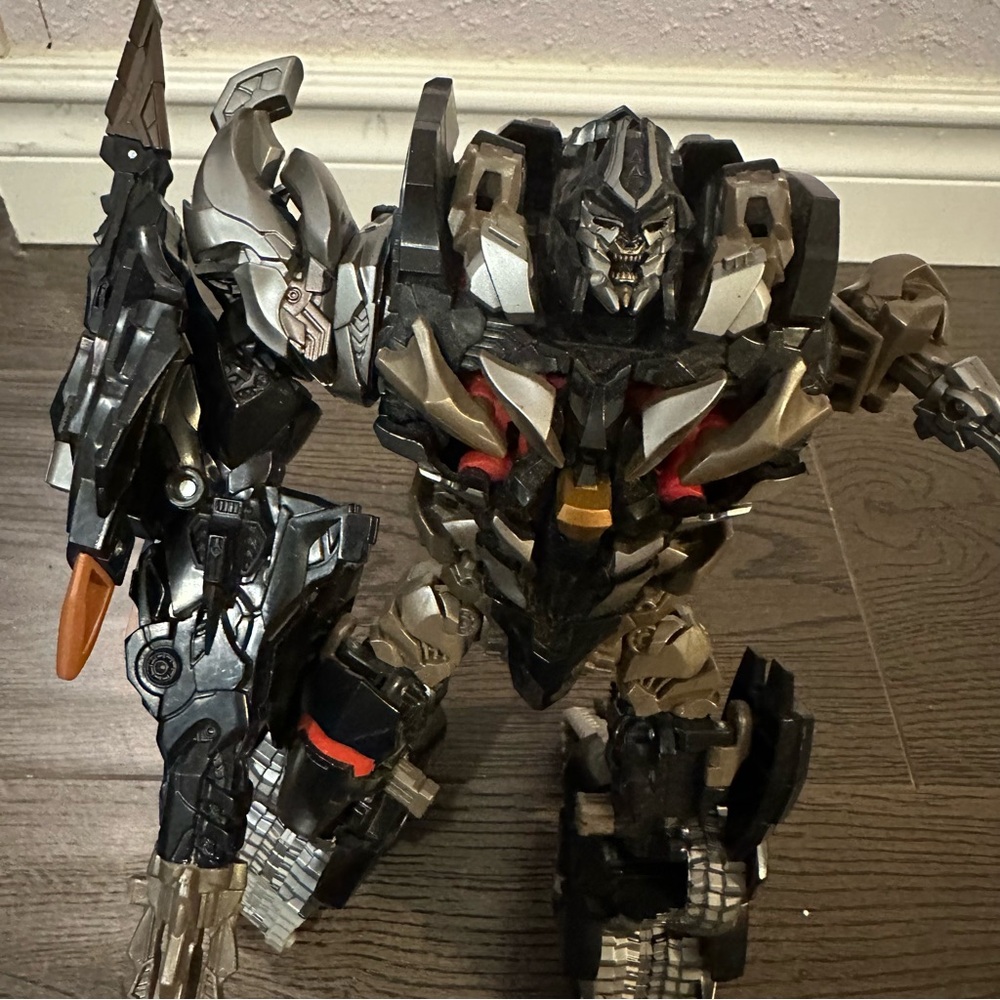 TRANSFORMERS REVENGE OF THE FALLEN SHADOW COMMAND MEGATRON INCOMPLETE